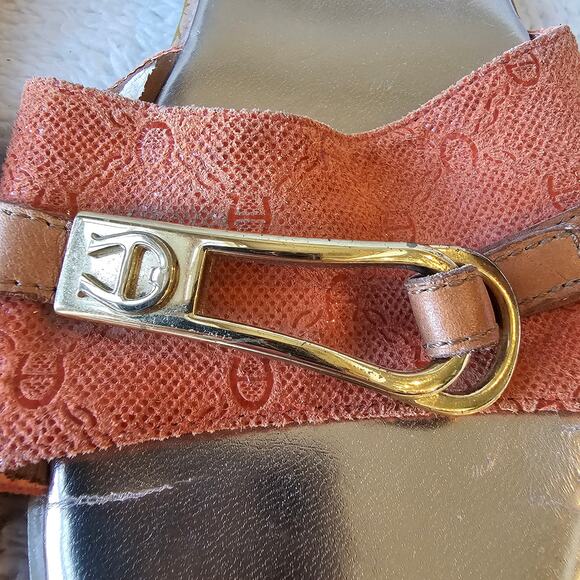 Etienne Aigner Women's Leather Open Toe Slides Flat Sandals Size 6.5 Gold Orange - Picture 2 of 6